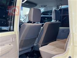Toyota Land Cruiser 70 Pickup